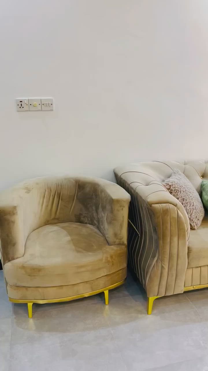 تخم عراقي نظافه ١٠٠٪؜عشر مقاعد ٤كراسي استخدام كلش قليل 
السعر ٦٥٠الله يشهد نظافة وتكمه كلش


**إذا كنت صاحب هذا الإعلان وتريد حذفه لأي سبب، رجاءا أرسل رسالة إلى الدعم الفني**