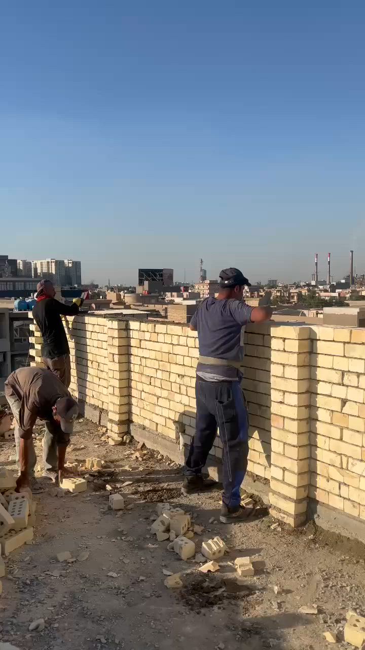 السلام عليكم من رخصت الادمن خلفه بناء ومقاول متفرق حاليآ عملي داخل بغداد فقط للاستفسار الاتصال على رقم الهاتف متوفر واتساب *********** الله يرزق الجميع يارب @
