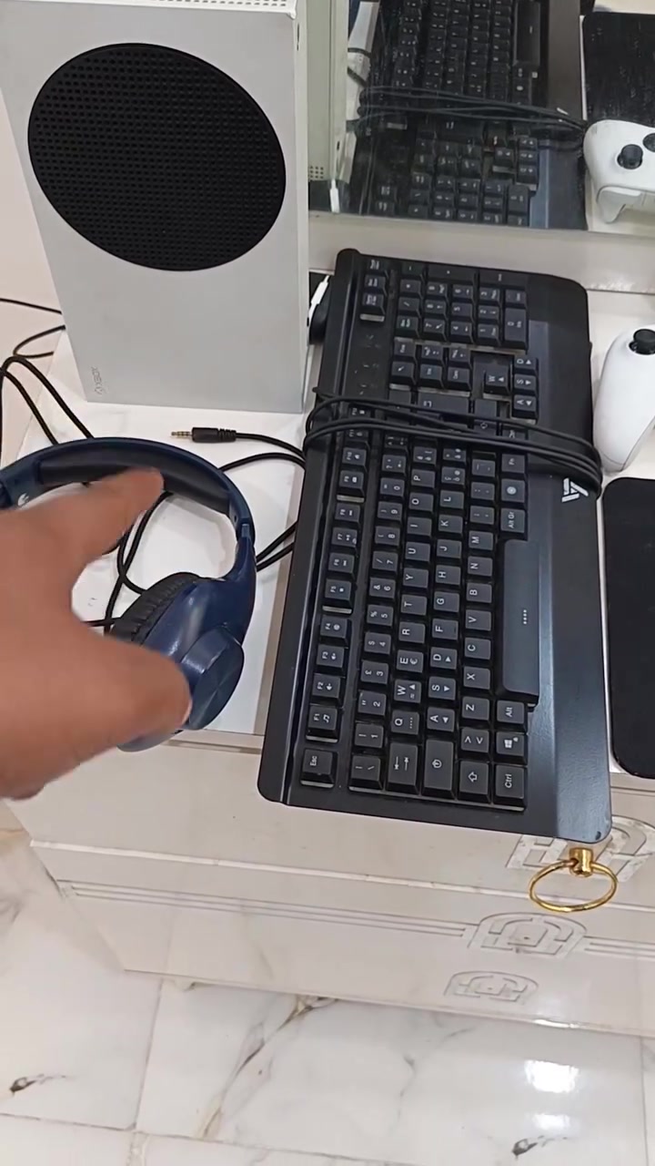 أسمع الفديو عدل والشراي يراسلني 
إصدار ٢١ مكاني كوت ***********
