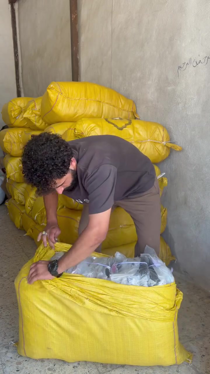 جنطه مدرسي🎒 شد جديد شي ان عدد ٥٠ قطعه داخل شليف للطلب والاستفسار ***********
