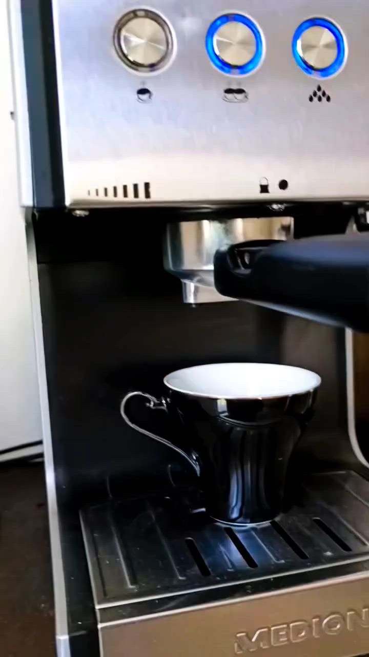 للبيع 📢📢📢جهاز اسبريسو ماديون المانية🇩🇪 اصلية💯 ،قهوة كامل رغوة☕/ ۹٥ الف مع توصيل🚗


**إذا كنت صاحب هذا الإعلان وتريد حذفه لأي سبب، رجاءا أرسل رسالة إلى الدعم الفني**
