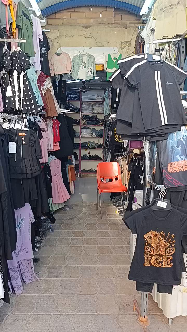 المحل للبيع موقع مميز باب القبلة من مرقد الإمام القاسم عليه السلام
للتواصل والاستفسار الاتصال على الرقم 
***********
