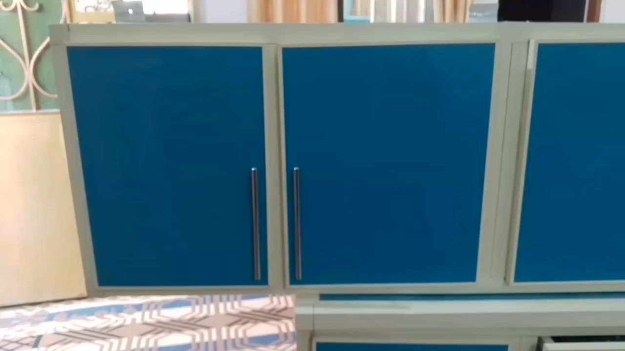 سلام عليكم كاونتر جديد سعر 250 وبي مجال(***********)

