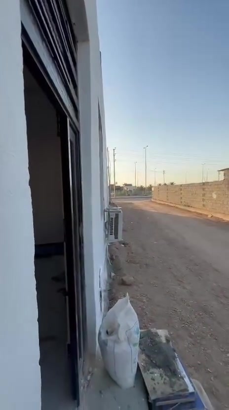 يوجد بيت الايجار مسافه قريبه جدا عن الحولي حدود 20م  بيت جديد واضح كدامك بل تصوير  اجاره 300الف بل شهر الاستفسار
*********** مكتب ارض الحسين
يوجد بيت الايجار مسافه قريبه جدا عن الحولي حدود 20م  بيت جديد واضح كدامك بل تصوير  اجاره 300الف بل شهر الاستفسار
