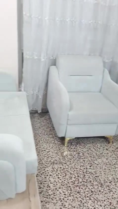 تخم قنفات اخو الجديد مابيهن  اي عيب السعر 450 الف وبيهن مجال بسيط  ***********
