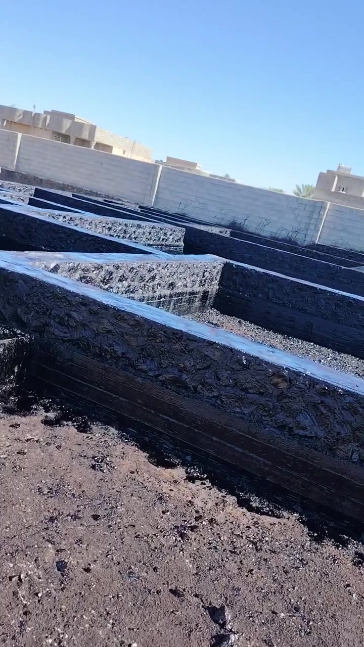 نحن مستعدون لتقير المباني والبيوت
وتزفيت الأساس وعمل الاوزوكام 
وعمل اللباد والماستك وتقيير السراديب واحواض الماء في جميع المحافظات
***********
*********** واتساب
