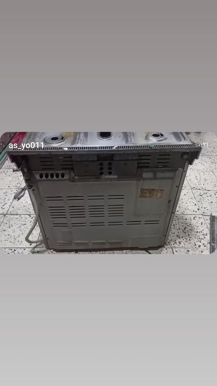 ***********هلاَ واسهلاَ طباخك عطلان وماعندك مجال اتدزه للمصلح لگينالك حل انتَ وگاعد أبيتك اجيك الصفحه
فرن
عيون
باب 
كلشي يخص الطباخ يمنه 
مـ؏ التنضيف وترت
