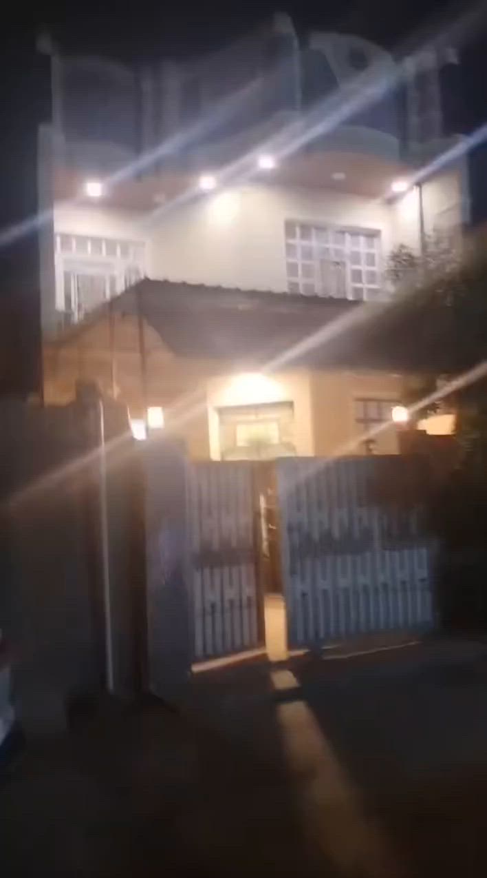 🌃 اللهم صل على محمد وال محمد 🌃
      🏫   🏫   🏫   🏫   🏫   🏫
              ⚜️ #بيت_للبيع ⚜️ 

☣️في الفلوجة حي الشهداء 
☣️ منطقه ال21 الف
☣️ بناء درجه اولى 

⚜️المساحة : 125م 
⚜️الواجهة : 6.25م
⚜️النزال : 20م

طابقين 3 غرف نوم صالتين واستقبال ومطبخ ومناور ثنين
البيت كامل من كلشي بناء  الأرضية كاشي 
قرب عمارة الجنابي  

 ⚠️ الشارع 🚸 : 10م  
⭕ السعر : 100 وقابل للتفاوض 
🧰⚖️ نوع الملك 🧰⚖️ : طابو صرف سند 
للاستفسار : مراجعة 
🥇#مكتب_الاقصى_للعقار 🥇
 للاتصال : *********** 📞☎️
واتساب : *********** 📞☎️
⭕التسلسل: 157
#عقارات_الفلوجة #عقار_للبيع #عقارات_الانبار #عقارات_العراق  #العقار #عقار
#العقار_للبيع #للبيع #بيع #بيت #بيوت #قطعة #قطع
#ارض #اراضي
