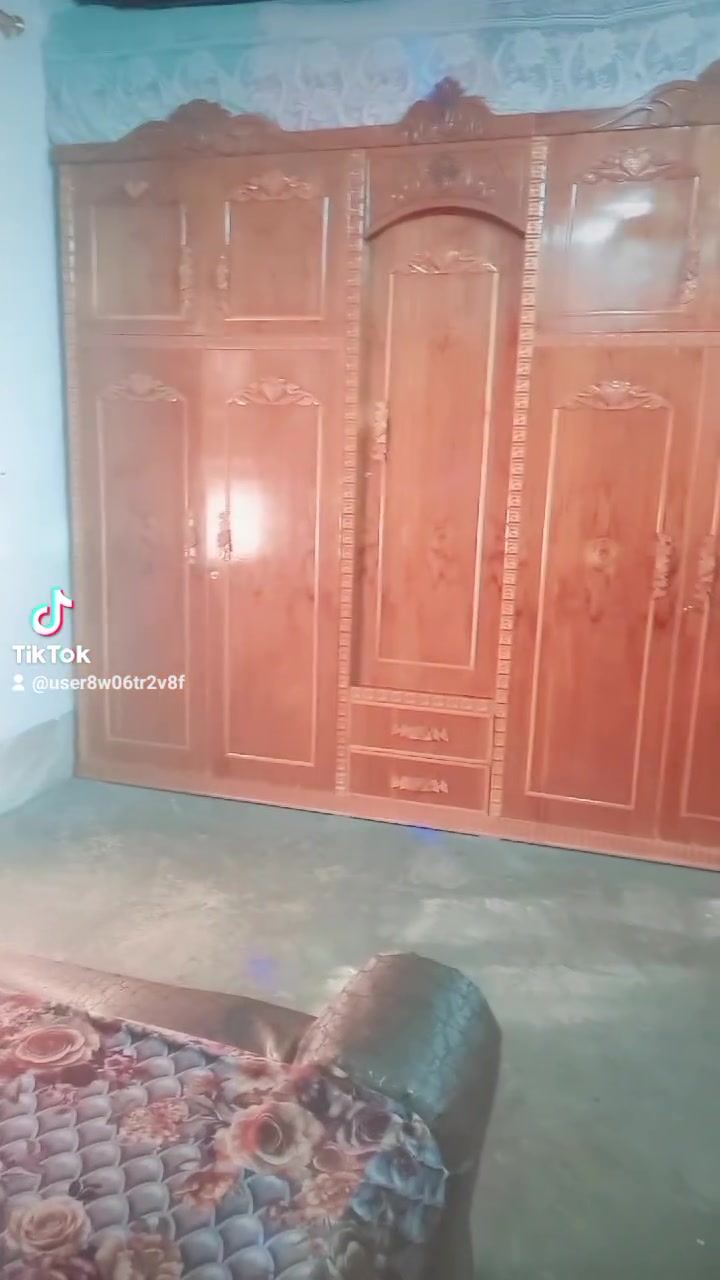 غرفه نوم للبيع السعر مليون *********** @***********
@
