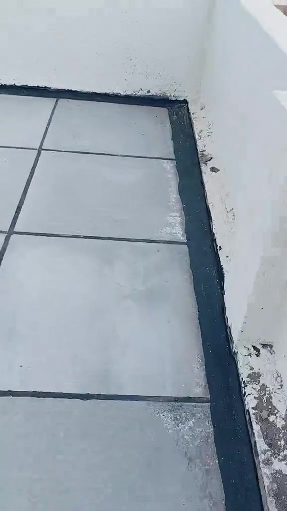 ***********
بي واتس
