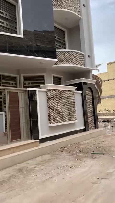 بيت للبيع – حي العباس / كربلاء
📍 الموقع: حي العباس، طريق زوار (عامود 12)، طريق بغداد – كربلاء.
📐 المساحة: 100 م².
🛏️ يتكون من: 3 غرف.
🏗️ البناء: كامل مرمر.
📏 الواجهة: 8 متر.
📐 الأبعاد: 12 × 26 متر.
🕌 يصلح للسكن أو كحسينية.
🚗 عرض الشارع: 8 متر.
📍 يبعد عن مرقد الإمام الحسين (ع) حوالي 2 كم فقط.
📄 سند ملك صرف، والبيع مباشر باسم المشتري.
📞 للاستفسار أو التواصل عبر الاتصال أو واتساب: *********** الأستاذ قاسم
🏢 مكتب المنارة الحولي 100
