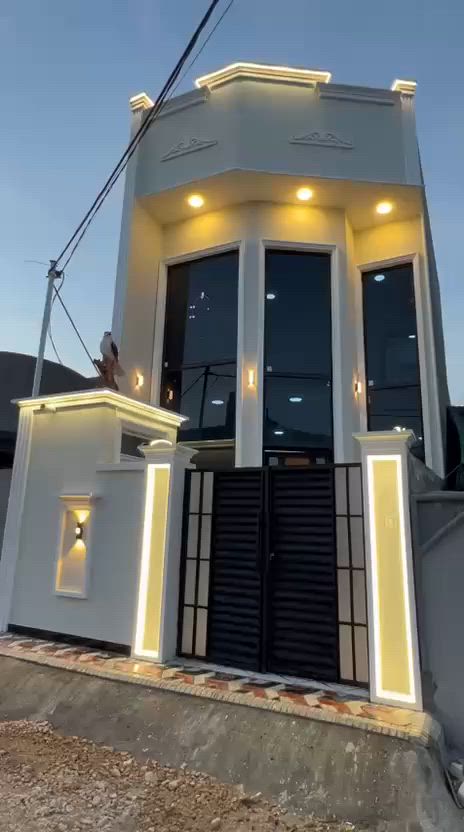يالله السلام عليكم 
اعلان لمن يرغب بناء دار باشراف هندسي وكادر متخصص حسب المواصفات 
///////////
خلال مده اقصاها 4 اشهرتسليم مفاتيح
///////
 بناء درجه اولى  باسعار تنافسيه 
نعمل داخل مركز الحله  فقط 
بناء درجه اولى وحسب المواصفات طابق  واحد مساحه 100 متر بسعر 50 مليون 
بناء درجه اولى مساحه 100متر طابقين 60 مليون 
بناء درجه اولى مساحه 150 متر طابق واحد 60 مليون 
بناء درجه اولى طابقين مساحه 150متر  75 مليون 
بناء دجه اولى مساحه 200 متر طابق واحد 75 مليون 
بناء درجه اولى مساحه 200 متر طابقين 95 مليون 
لليرغب بالعمل  لبناء وترميم الدور بكافة المساحات 
مراجعة مكتب عقارات حسين المعموري الكائن في البكرلي قبل جامع سلمان المحمدي 
او الاتصال على الرقم ***********
ملاحظه. /////كافة الضمانات موجوده وعقد عمل ايضا
