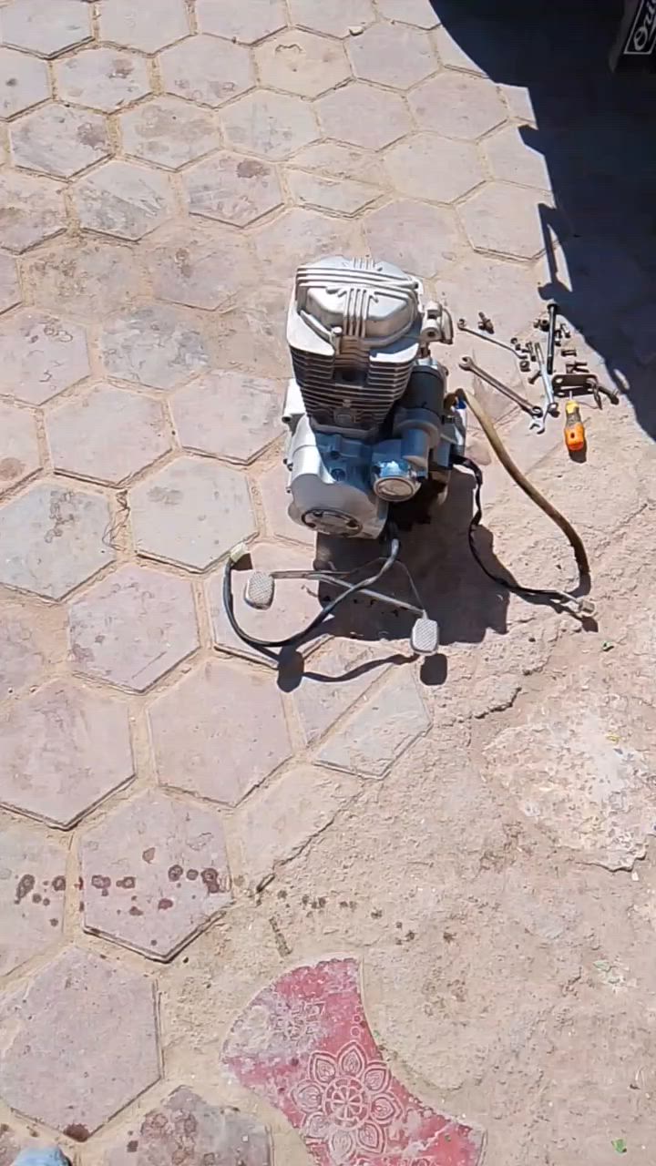 للبيع شغال سلف وهندر بس أمس غسلته اليوم الصبح شغلته يشتغل بس ادوس عله البانزين يطفه ابيع كوم حديد


**إذا كنت صاحب هذا الإعلان وتريد حذفه لأي سبب، رجاءا أرسل رسالة إلى الدعم الفني**