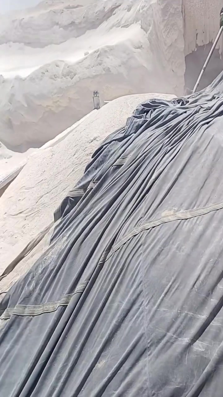 يالله سلام عليكم يوجد لدينا جص النجف درجه اولى شرط الفحص واصل جميع المحافظات تجهيز كافه الكميات بانسب الأسعار
***********
***********
