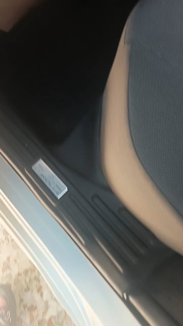 سلام عليكم حوضيات كورلا ماخذهن ب ١٠٥ من جادر الاصلي ريدهن ب ٥٠ الف نهايتهن مكان بغداد الامين 
***********
