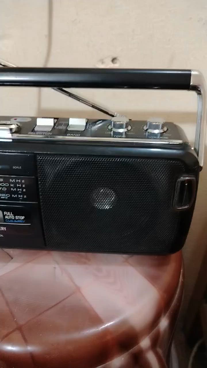 السلام عليكم /
جهاز مسجل راديو ماركة ناشونال ياباني شغال نظيف جدا جدا صوت ونقاوة عالي؟


**إذا كنت صاحب هذا الإعلان وتريد حذفه لأي سبب، رجاءا أرسل رسالة إلى الدعم الفني**