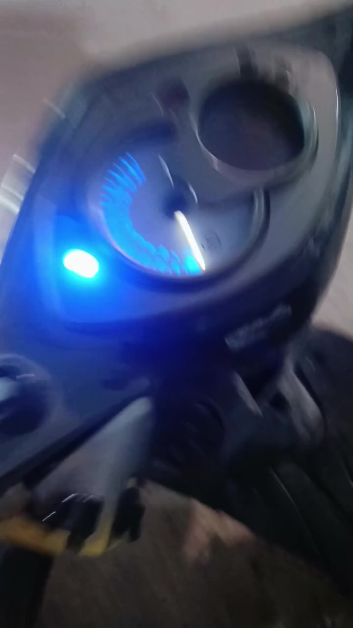 سلام عليكم سكنس فحل نوزل
مكينه فول شلعة معدل بوشة 55 كهربائيات كلها شغالة 
نقص دبل واكف بيه وترايش الباقي مكفول 
لايت زنون 
سعر 300
مكانه بغداد الشعلة 
***********
