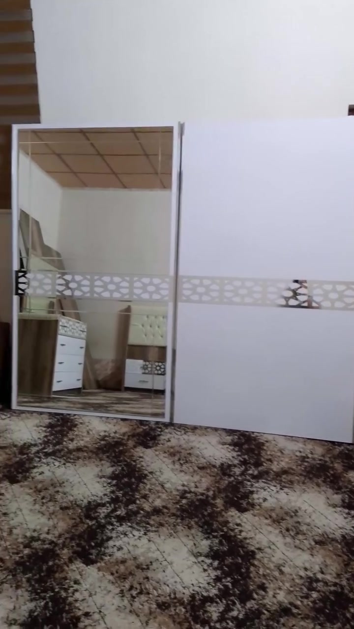 سلام عليكم كامل تفاصيل وسعر مذكور بالفيديو خشب MDF درجه اولى صاحبه مفصله مليون 750الف هسه معروضه 450الف  رجا مو شراي لا تخابر العنوان كلار *********** عدنه توصيل وشد فقط خانقين جلولاء قره تبه
