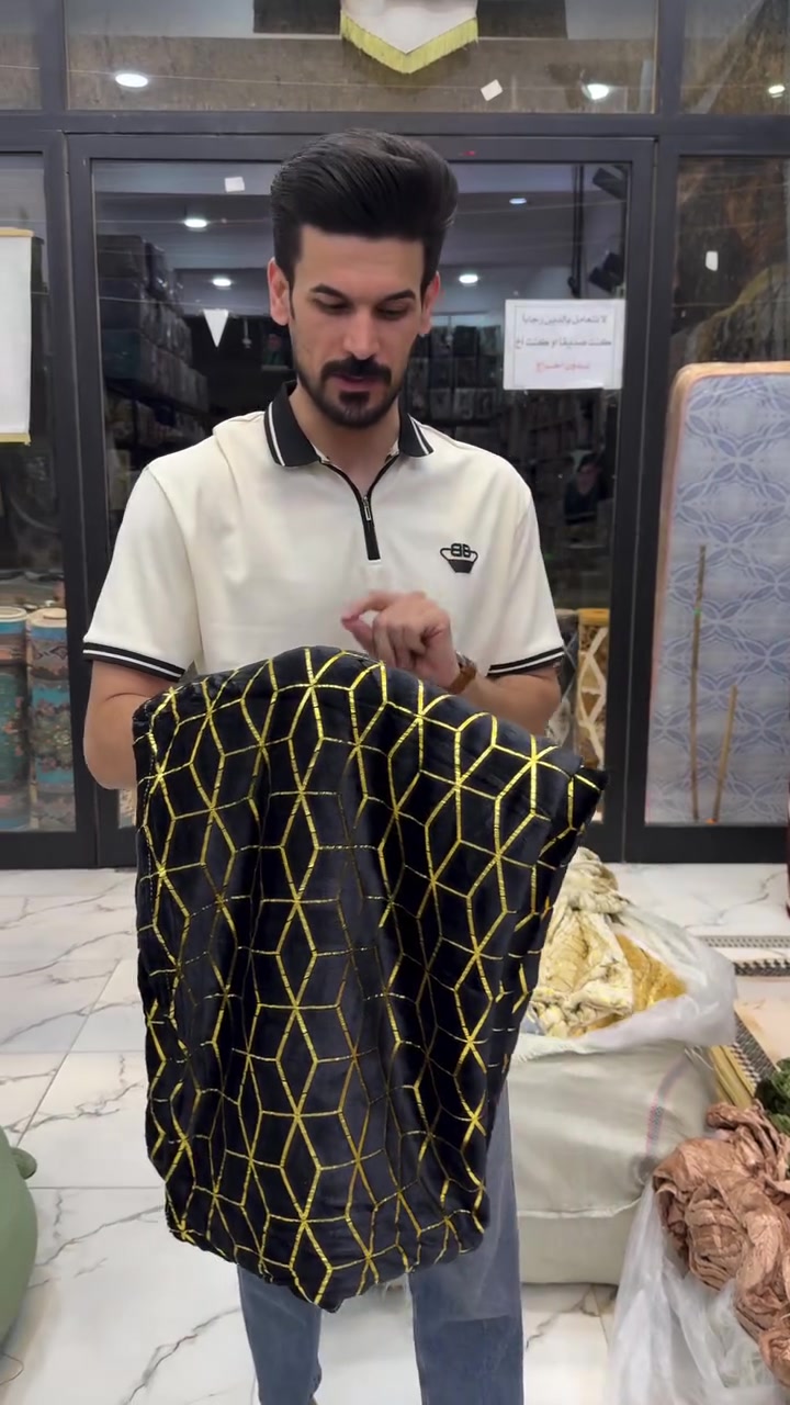 غطوه نفرين خاولي مذهب 

وزن 1 كيلو ***********
