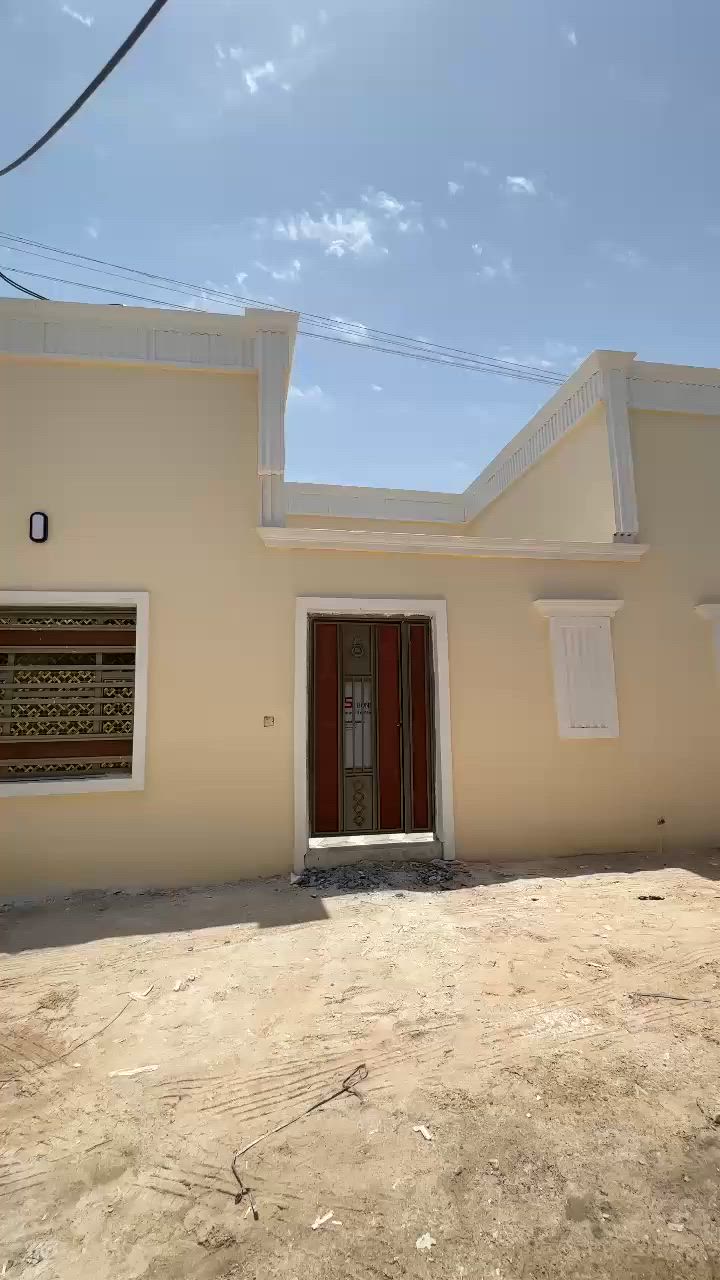 بيت البيع طابو زراعي عراقي اصولي يحتوي البيت على قرف عدد 2 وستقبال وصاله ومطبخ وصحيات مساحت البيت 150 متر علمن البيت فارق تكاتب وتستلم مفتاح العنوان البصرة أبو الخصيب كوت الحمداني قرب المحكمه شارع أبو دله السعر 68 مليون وبي مجال الستفسار نتصل على الرقم *********** بي واتساب
