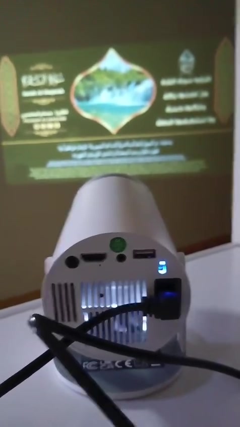 جهاز العرض HY300 هو بروجكتر المعروف بالداتا شوب سينما  محمول ذكي يدعم نظام Android، مما يتيح تشغيل تطبيقات مثل YouTube و Netflix

مباشرة.يتميز بتصميم صغير الحجم وقابل للدوران بمقدار 180 درجة لسهولة عرض الصور على السقف أو الحائط.يدعم الاتصال اللاسلكي عبر Wi-Fi

و Bluetooth لمشاركة شاشة الهاتف بسهولة.يوفر جودة صورة تصل إلى دقة 4K وحجم شاشة كبير يصل إلى 130 بوصة
السعر 45الف 
***********
