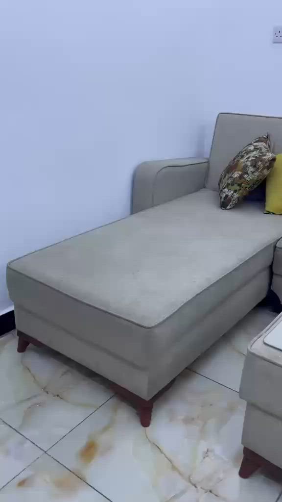 للبيع تخم زاوية
✔️ من مزاج سنتر ✔️ يحتوي على مخزن ✔️ بحالة جيدة جدا ويحتاج فقط غسل

📍 الموقع: بغداد - الطوبجي

🚚 لا يوجد توصيل، الاستلام من الموقع

للاستفسار يرجى التواصل على الخاص أو الاتصال.

***********
