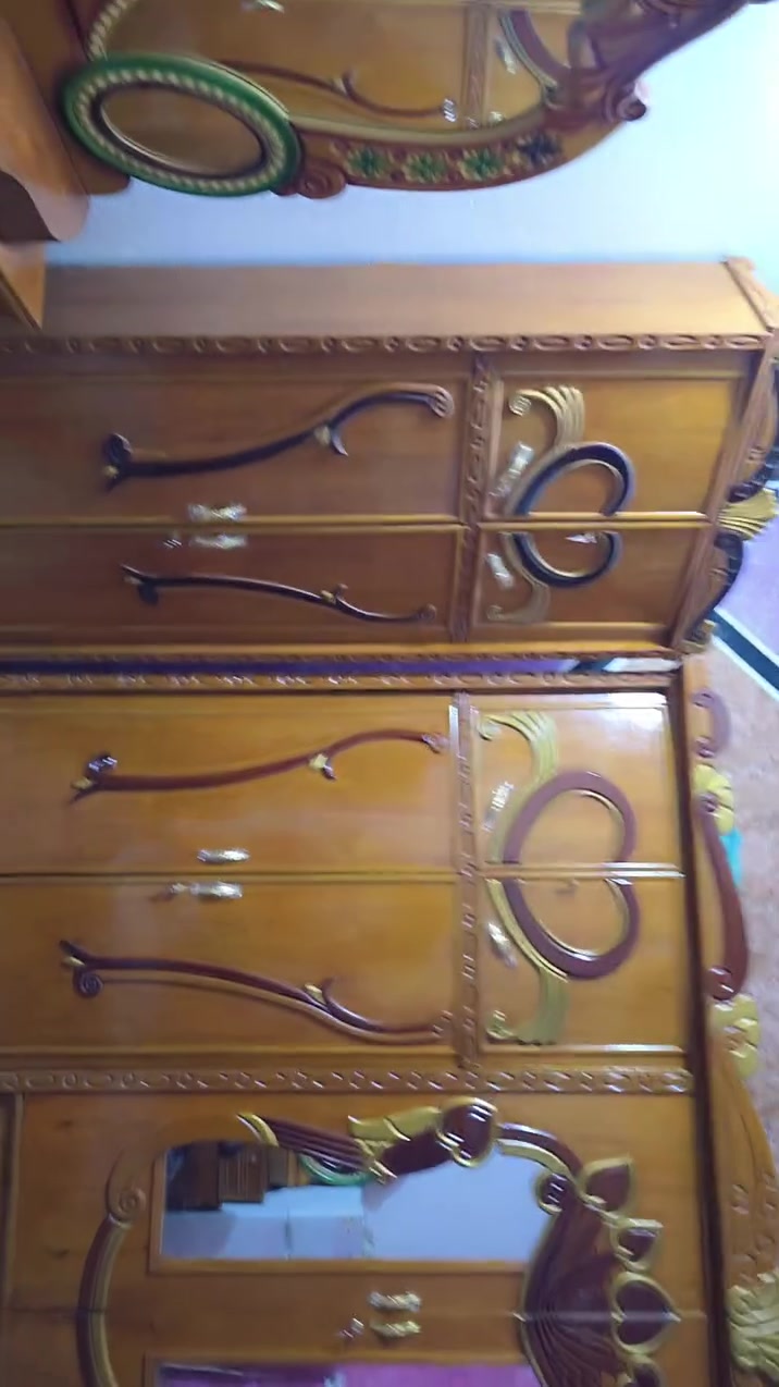 غرفه للبيع بعقوبه تحرير فلكه الاخير تواصل على رقم ***********
