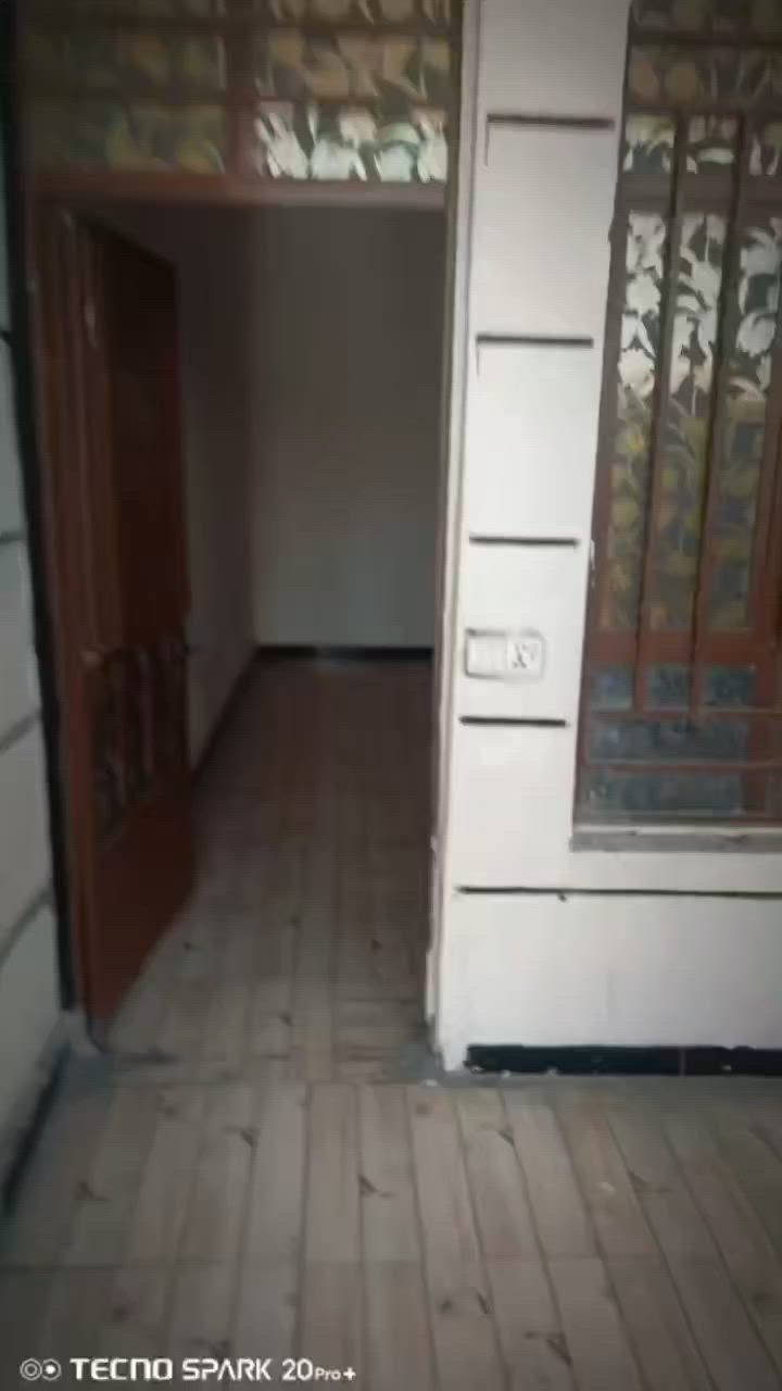 بيت لليجار بغداد الشعب زراعيه شارع 20 شارع ابو ماهر بيت طابق ثاني  مساحة البيت 100 متر  للاستفسار الاتصال على الرقم ***********
