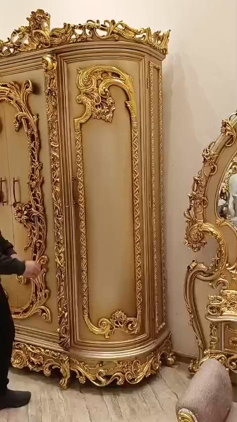أثاث مصري دمياطي
متخصصين في تصنيع الأثاث المصري الكلاسيك 
وتصديره إلا العراق الحبيب 
في خدمه أي أحد محتاج غرف نوم كلاسيك أو مودرن 
قنفات


**إذا كنت صاحب هذا الإعلان وتريد حذفه لأي سبب، رجاءا أرسل رسالة إلى الدعم الفني**