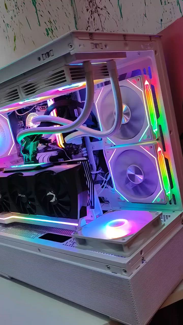 سلام عليكم للبيع Pc اخت الجديدة مضلومة بالتصوير
مواصفات الكيس 
‏CPU R5 5500GT
‏
‏MB A520 ASUS
‏
‏RAM 32G RGB 3600 Crossiser Pro 
‏
‏GPU RTX3070 TI 3VAN RGB نسخة زوتاك
‏
‏HDD 1T
 M.2 256
‏
‏POWER  NZXT C 650 gold توني ماخذته ب125 والوصل موجود
‏  
‏Thermalright Aqua Elite 360 V6 Liquid مبرد مائي 3 فان

 ‏SAMA V40 CASES 6 FAN
وياها ستاند كارت الشاشة ليد RGP مثل ماموضح بالصور
قيموها بما يرضي الله 🙏🩶 متواجد فيس واتساب 
***********
‏
