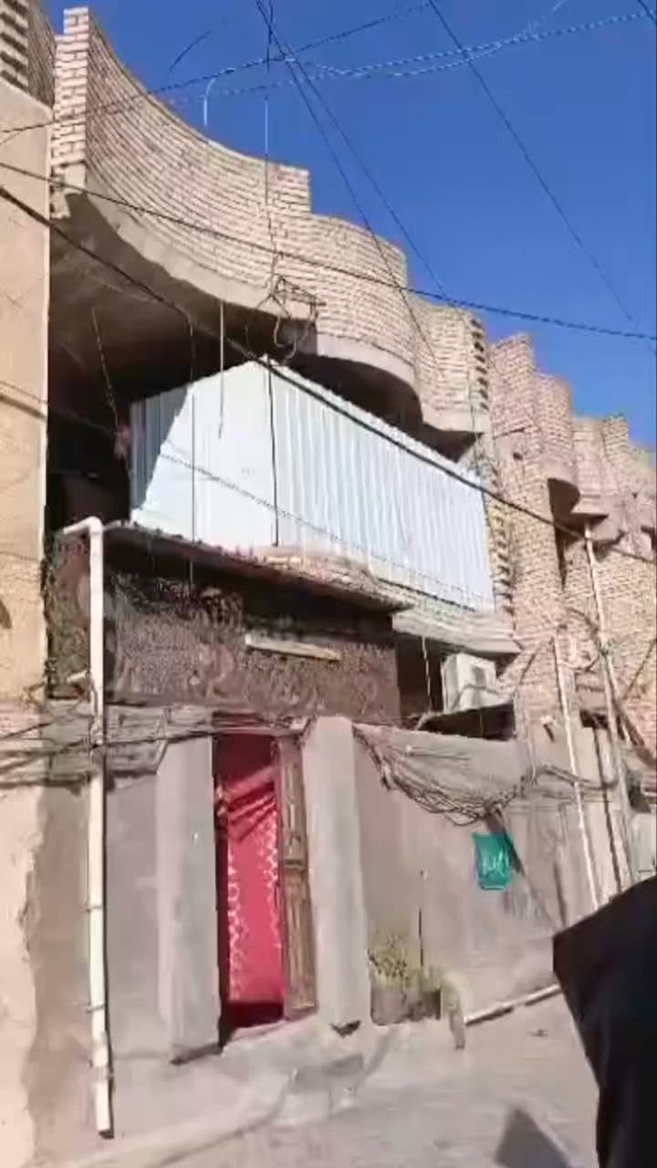 إليك صياغة إعلان مرتبة وجاهزة للنشر:
الكتابة
السلام عليكم..
🏫 دار للبيع
📐 المساحة: 144 متر
🏠 تتكون من طابقين
🔹 الطابق الأول:
استقبال
غرفة
هول
كلدور
منور
حمامات
🔹 الطابق الثاني:
4 غرف نوم
كلدور
حمام مشترك
📍 العنوان: مدينة الصدر، قطاع 26، خلف شارع 60
 مقابل إعدادية قطاع 27.
💰 السعر: 230 مليون دينار قابل للتفاوض.
📞 للتواصل والاستفسار: ***********
@الجميع
