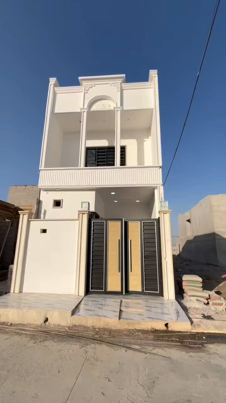 اعلان (1)
عرض اليوم مشيرفه الثاانيه النسيج
دار للبيع  
المساحه 100م
واجه 5 م 
نزال 20 م
يتكون الدار من طابقين 
يحتوي 3غرف نوم 
واستقبال +ومطبخ وهول 
مشتملات عدد 2
للاستفسار اكثر مرسله الصفه او الاتصال عل ارقام
📞***********
📞***********

