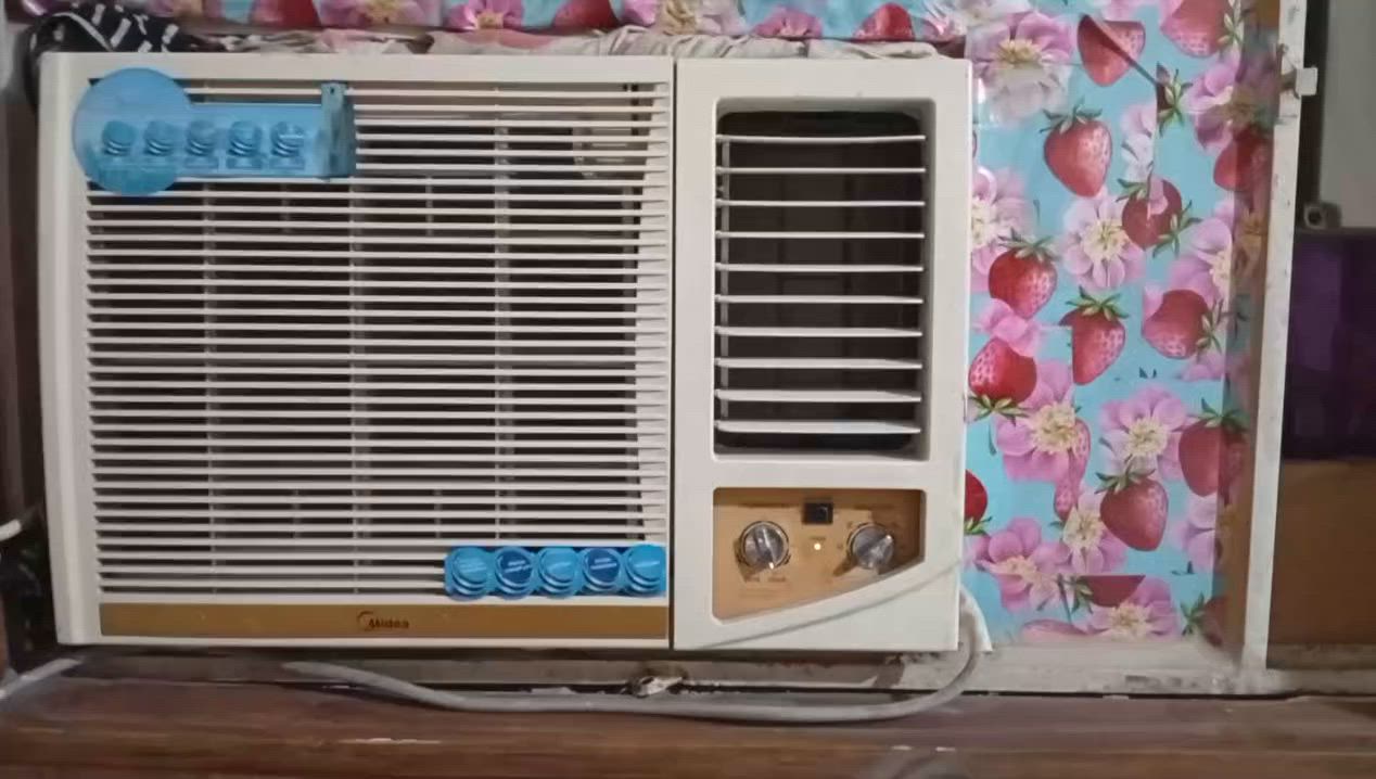 السلام عليكم مكيف للبيع عاوزه بس غاز سعره 165 مكان حله شارع 80 ***********
