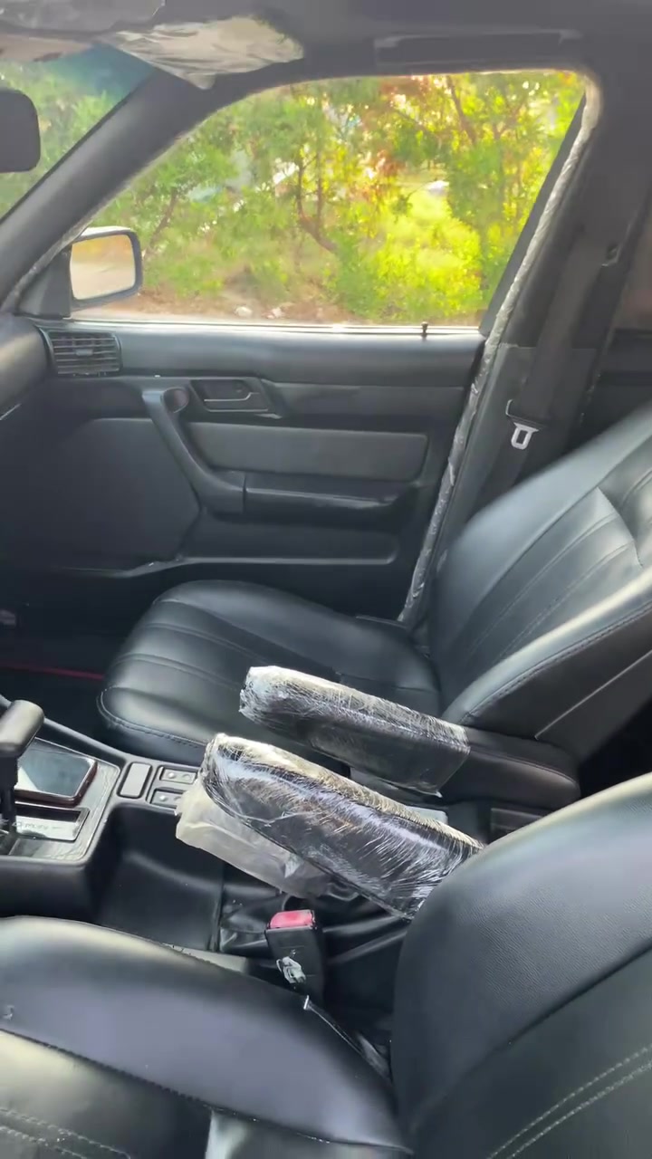 السلام عليكم 

BMW525 ديجيتال
موديل 92 
رقم أربيل هزه سنويه كله جديد بسمي
سلايت 3طكات
كير أوتوماتيك 
فول سبورت
تبريد تدفئه
أربع جامات كهربائي
قفل مركزي
دبل ايرباك
كشتات جلد 
تثبيت سرعه 
حجر بيئه موجود بيه 

السياره بدون ضربه اول صبغ اله بيه تصفيه معجون كلش كلش قليل
السياره خير من الله كير ومحرك بل شرط  وصدر تايرات كله جديد شغل وطلع وين ميعجبك تراي
السياره ممتعوبه وبل واقع احلا من الصور وبيه دفتر بانزين
السعر 77 وبس مجال 
مكان السياره كركوك 
***********
