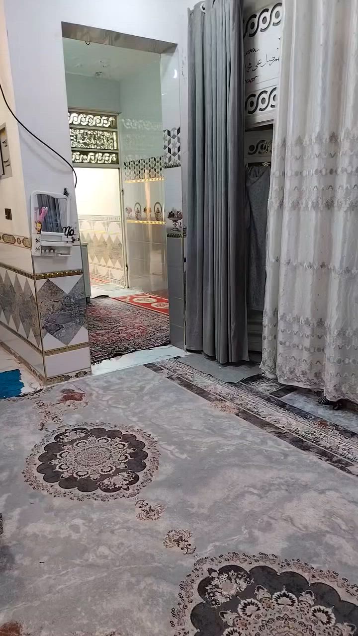 المساحه 100م
متر
الماجديه سيد جميل مقبل مدرسة الحشد 
***********
